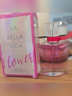 La Bella Vida Flower Eau de Prfm